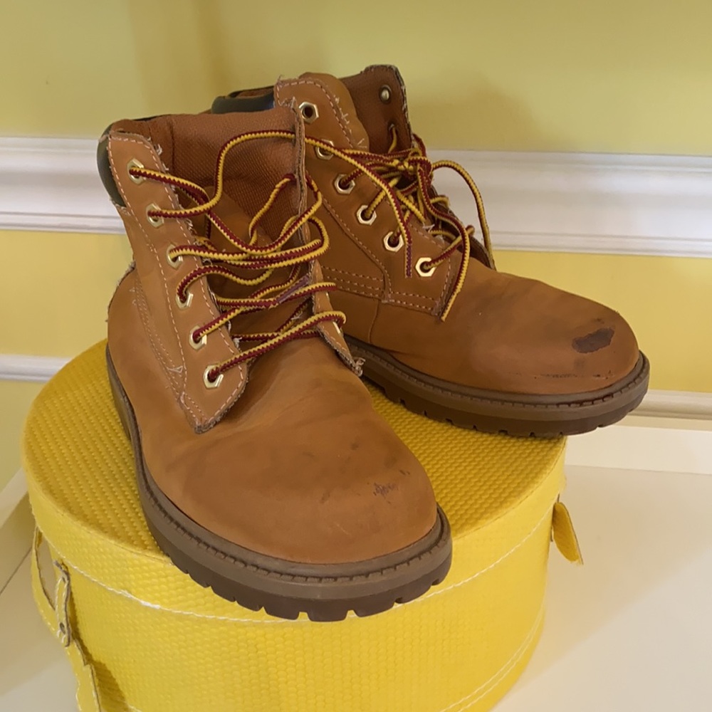 Eddie Bauer workwear inspired lace up ankle boots brown wheat color - Picture 9 of 11